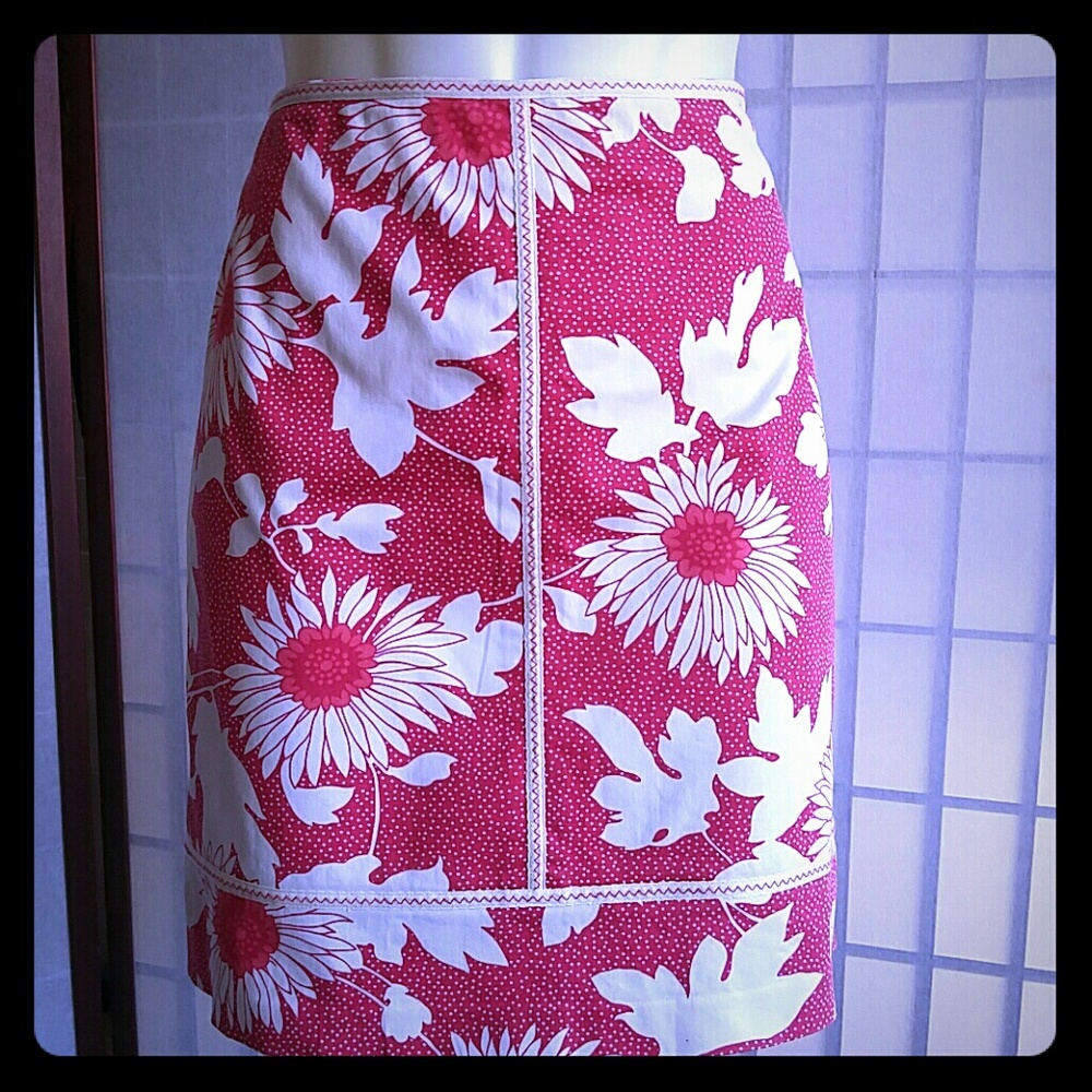 Skirt - Picture 1 of 8